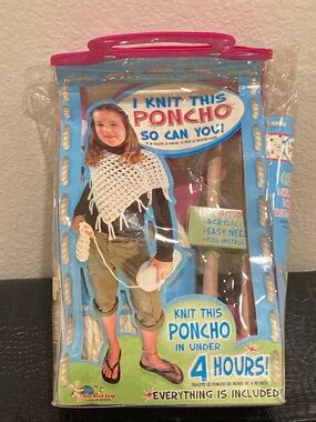NWT I Knit This Poncho So Can You Kids Knit Kit by The‎ Bead Shop ages 8+